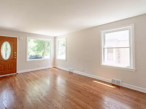 2408 Nathaniel Pl, Evanston, IL 60202 photo 2