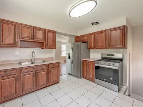 2408 Nathaniel Pl, Evanston, IL 60202 photo 3