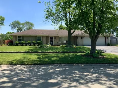 1412 Timberline Dr, Joliet, IL 60431