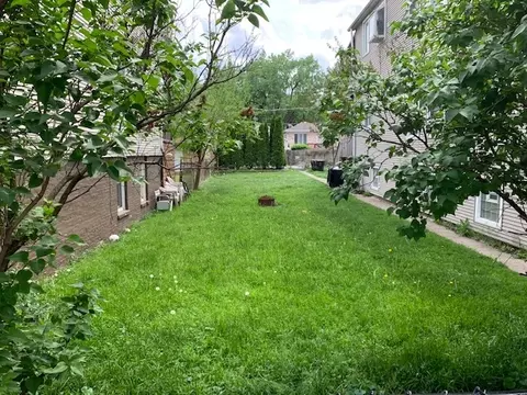 735 W 48th Pl, Chicago, IL 60609