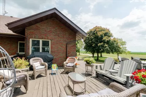 Exterior - 879 2300th Ave, Chestnut, IL 62518 photo 8 of 18