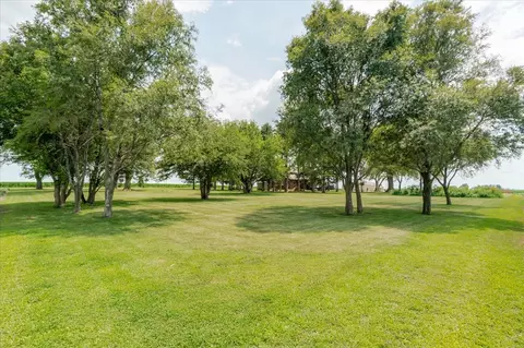 Exterior - 879 2300th Ave, Chestnut, IL 62518 photo 11 of 18