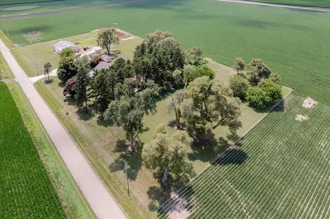 View/Area - 879 2300th Ave, Chestnut, IL 62518 photo 5 of 9