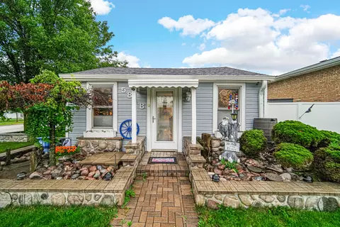 5848 W 89th St, Oak Lawn, IL 60453