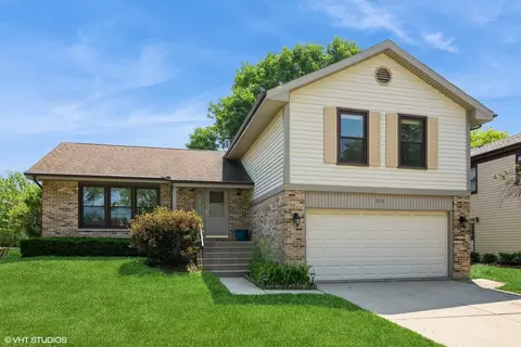313 Ronnie Dr, Buffalo Grove, IL 60089