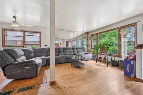 Living - 626 E 90th St, Chicago, IL 60619 photo 2 of 2