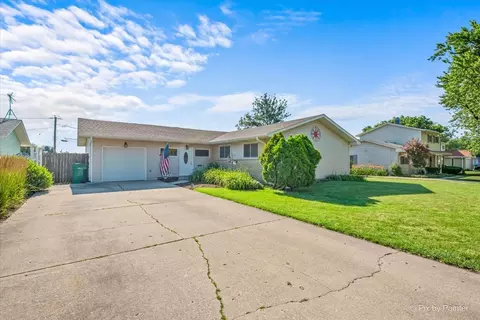 1011 S Edson Ave, Lombard, IL 60148