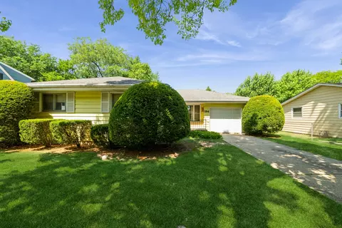 184 Kathleen Dr, Elgin, IL 60123