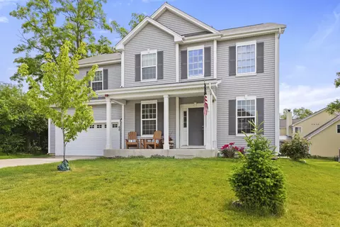 60 Linden Rd, Lake Zurich, IL 60047