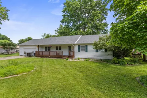 103 Taylor Ct, Catlin, IL 61817 photo 2