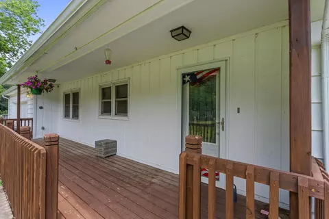 103 Taylor Ct, Catlin, IL 61817 photo 4