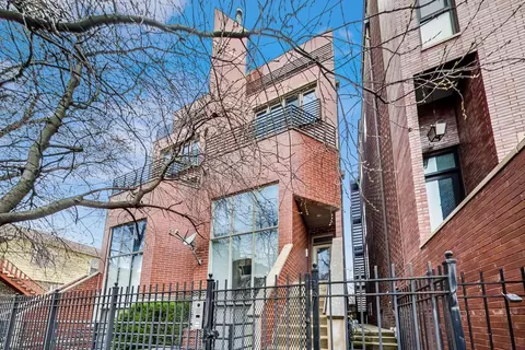 1622 W Ontario St #1E, Chicago, IL 60622