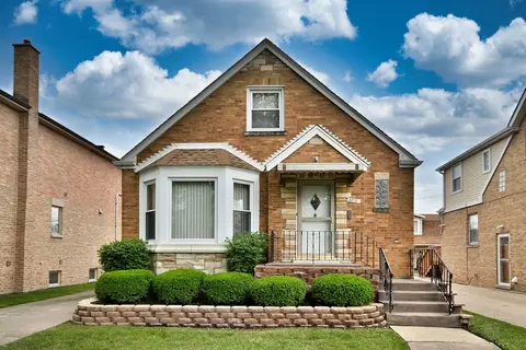 5010 N Merrimac Ave, Chicago, IL 60630