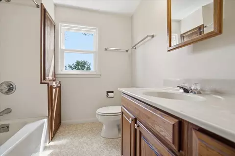 Bath - 509 W Smith St, Roanoke, IL 61561 photo 2 of 2
