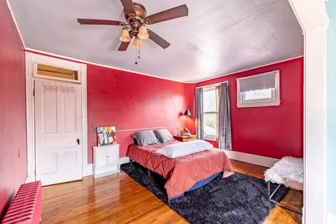 Bedroom - 600 E Chicago St, Elgin, IL 60120 photo 5 of 6