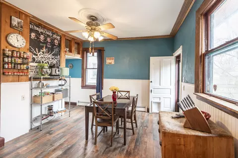 Dining - 600 E Chicago St, Elgin, IL 60120 photo 2 of 4