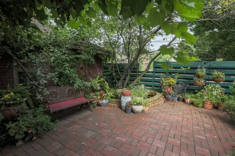 Exterior - 600 E Chicago St, Elgin, IL 60120 photo 2 of 5