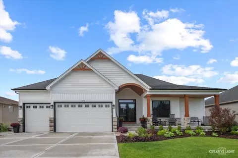476 Deerfield Dr, Oswego, IL 60543