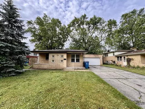 110 Judith Ln, Chicago Heights, IL 60411