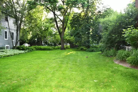 2008 Mcdaniel Ave, Evanston, IL 60201 photo 2