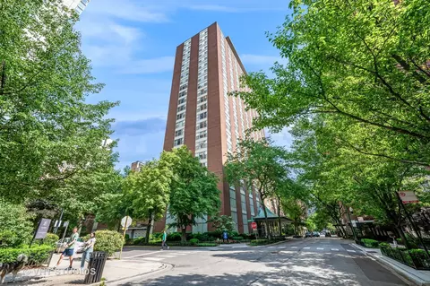 1325 N State Pkwy #7A, Chicago, IL 60610