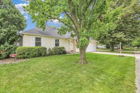 1901 Sumac Dr, Champaign, IL 61821 photo 10