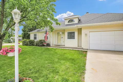 1901 Sumac Dr, Champaign, IL 61821 photo 12
