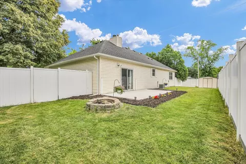 1901 Sumac Dr, Champaign, IL 61821 photo 9