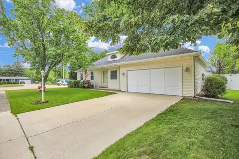 1901 Sumac Dr, Champaign, IL 61821 photo 11