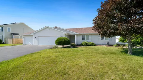 347 Misty Meadow Ln, Davis Junction, IL 61020
