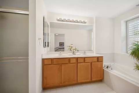 Bath - Undisclosed, Glenview, IL 60025 photo 2 of 3