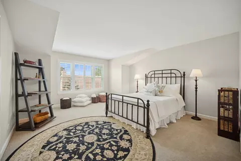 Bedroom - Undisclosed, Glenview, IL 60025 photo 2 of 2
