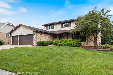 13938 S Trails End Dr, Homer Glen, IL 60491