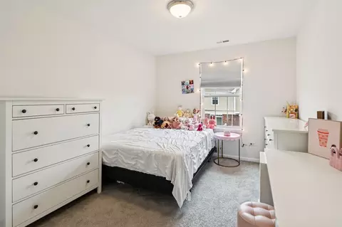 Bedroom - Undisclosed, Naperville, IL 60564 photo 4 of 7