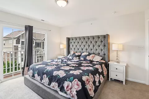 Bedroom - Undisclosed, Naperville, IL 60564 photo 2 of 7