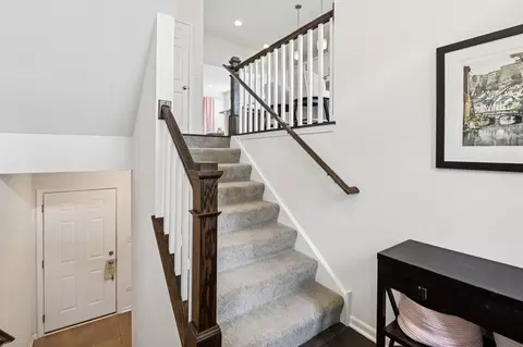 Entry Way - Undisclosed, Naperville, IL 60564 photo 2 of 2