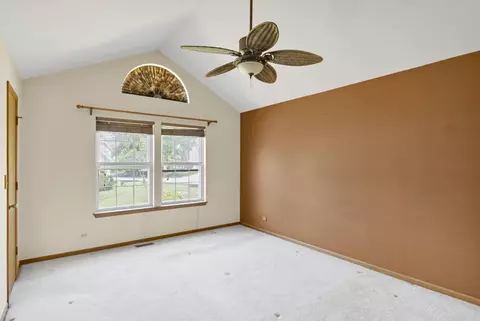 652 Morning Glory Ln, Bartlett, IL 60103 photo 27