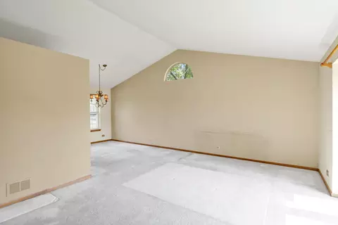 652 Morning Glory Ln, Bartlett, IL 60103 photo 10