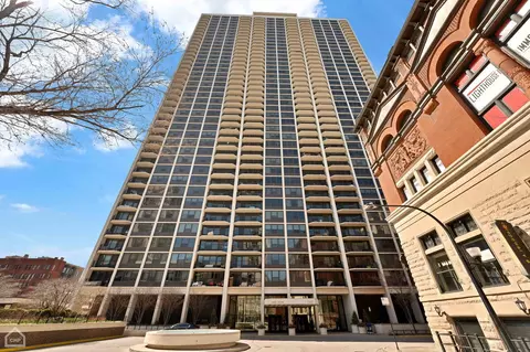 1560 N Sandburg Ter #2810J, Chicago, IL 60610