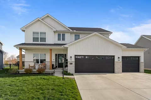504 Isabella Dr, Mahomet, IL 61853