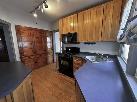 Kitchen - 321 Morgan St, Elgin, IL 60123 photo 1 of 3