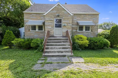 17533 65th Ave, Tinley Park, IL 60477