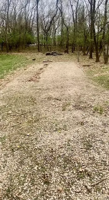 21235 Woodhaven, Sublette, IL 61367