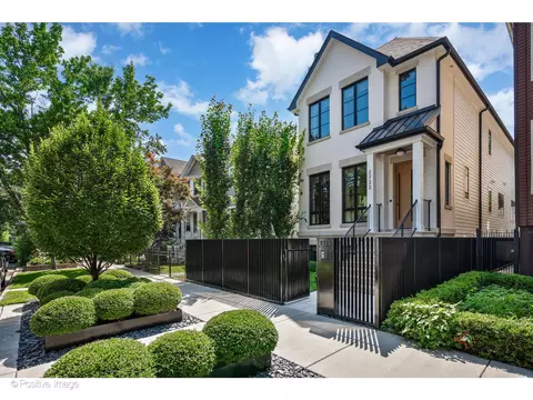 2722 N Magnolia Ave, Chicago, IL 60614
