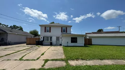 110 E Sheen Ave, East Peoria, IL 61611