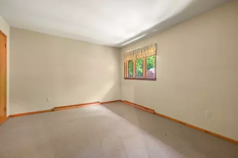 Bedroom - 4303 Singleton Close, Rockford, IL 61114 photo 3 of 6