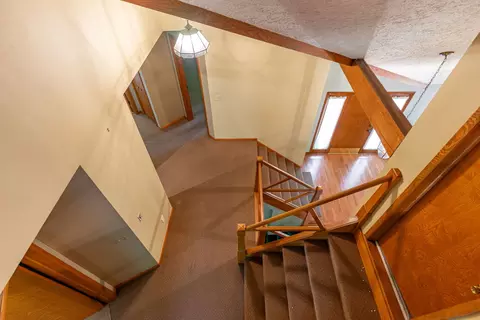 Entry Way - 4303 Singleton Close, Rockford, IL 61114 photo 5 of 8