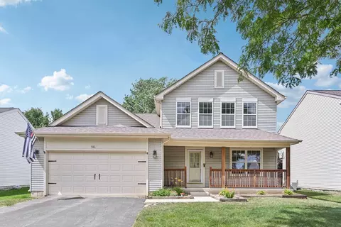 561 Ryegrass Trl, Aurora, IL 60504