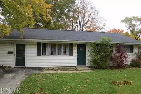29 Norwood Dr, Normal, IL 61761