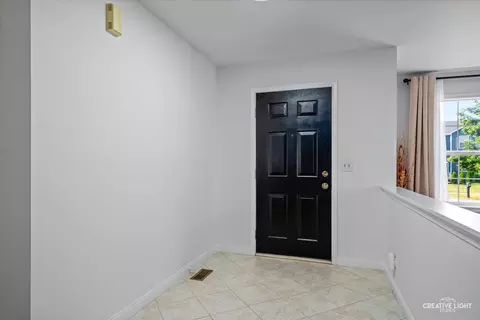 Entry Way - 2164 Clementi Ln, Aurora, IL 60503 photo 3 of 3